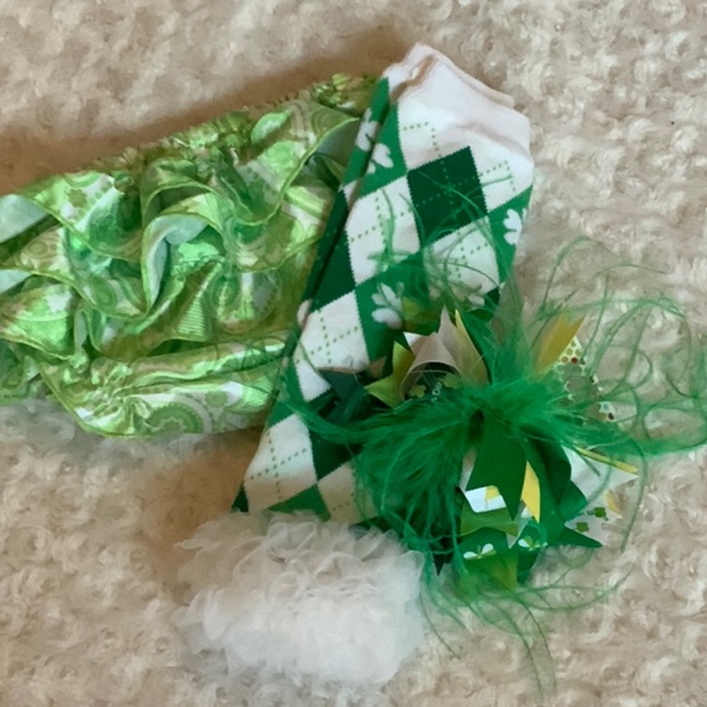 NWOT St Patrick’s Boomer, Leggings & Boutique Bow